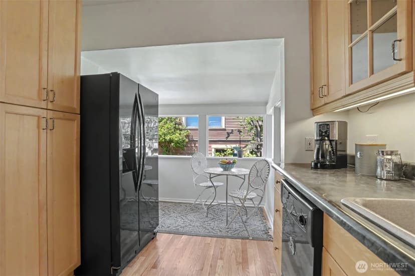 Property photo for 322 N 81st Street, Seattle photo 14
