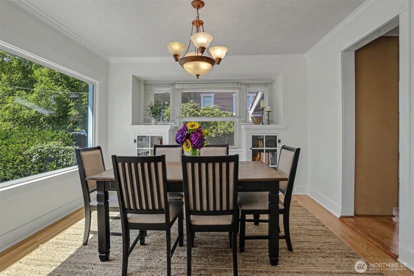 Property photo for 322 N 81st Street, Seattle photo 8