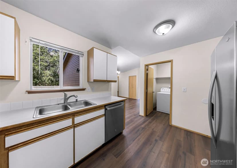 Property photo for 16619 41st Drive Ne #b, Arlington photo 9