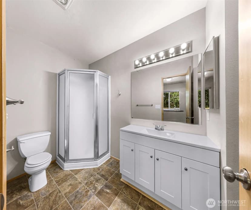 Property photo for 16619 41st Drive Ne #b, Arlington photo 12