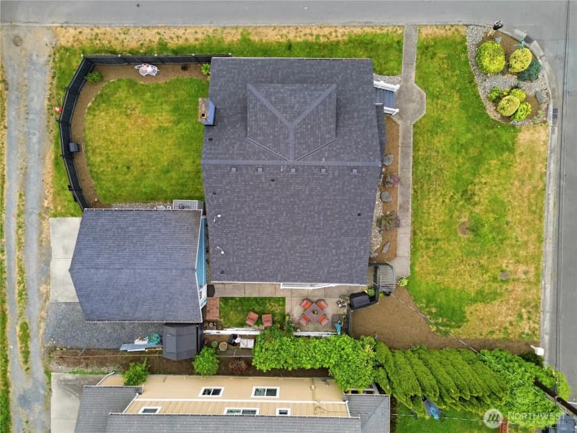 Property photo for 8903 3rd Avenue Nw, Seattle photo 37