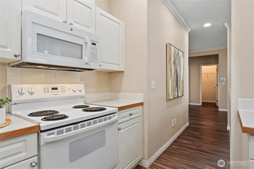 Property photo for 8819 69th Court St Sw, Lakewood photo 12