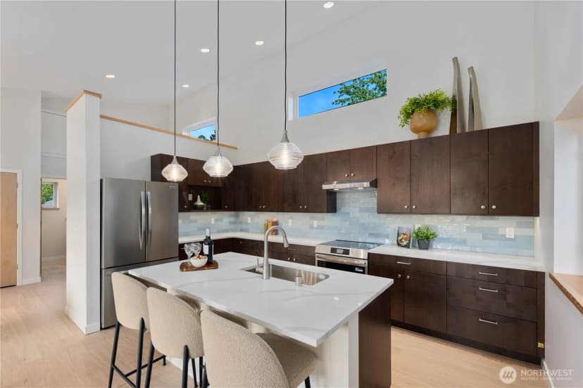 Property photo for 8625 30th Avenue Sw, Seattle photo 15