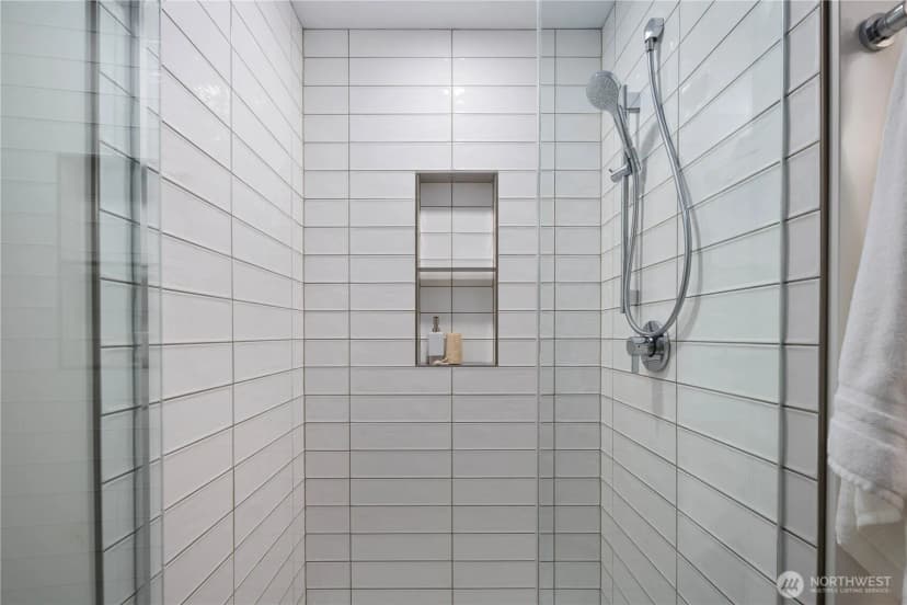 Property photo for 8625 30th Avenue Sw, Seattle photo 31