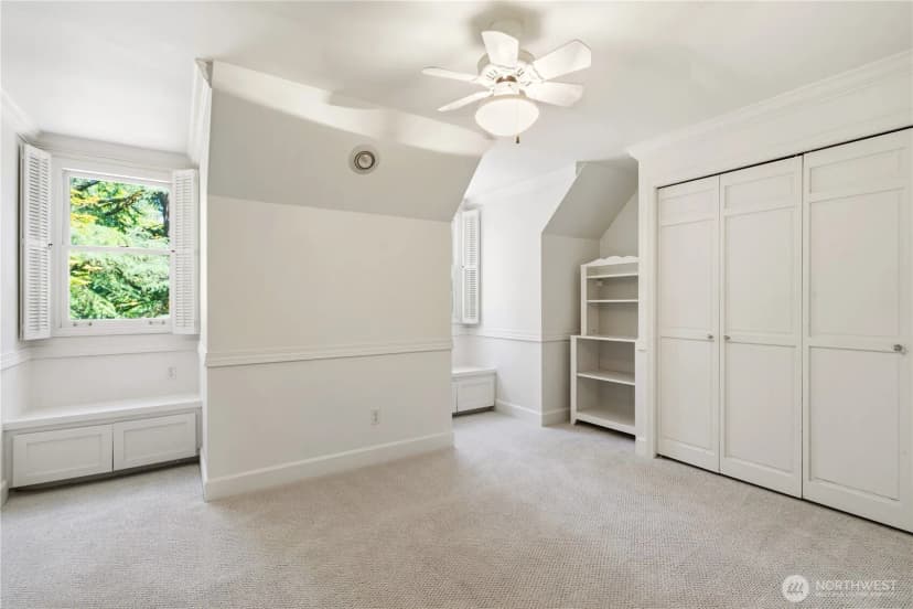 Property photo for 13555 Ne 54th Place, Bellevue photo 26