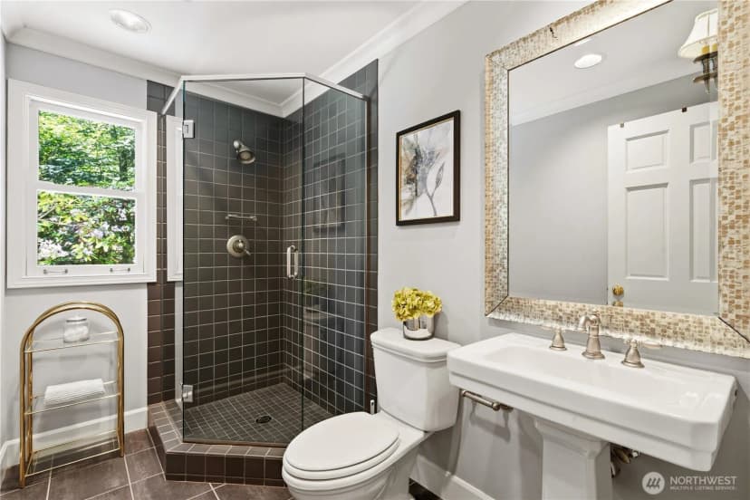 Property photo for 13555 Ne 54th Place, Bellevue photo 23
