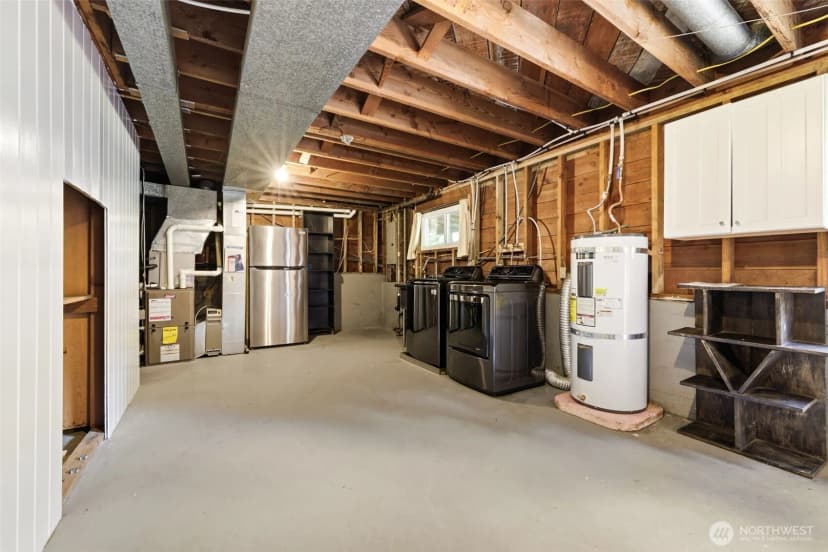 Property photo for 8432 S 121st Street, Seattle photo 14