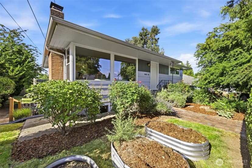 Property photo for 8432 S 121st Street, Seattle photo 17