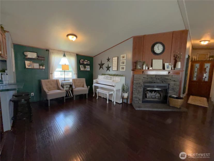 Property photo for 27 Heron Loop, Republic photo 10