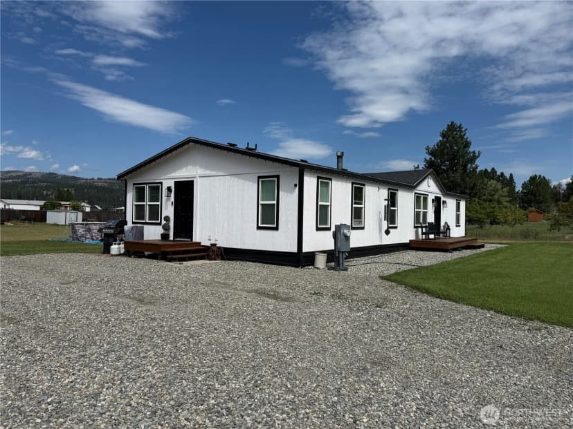 Property photo for 27 Heron Loop, Republic photo 2