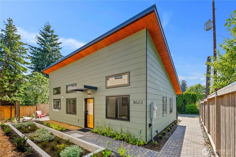 Property photo for 8623 30th Avenue Sw, Seattle