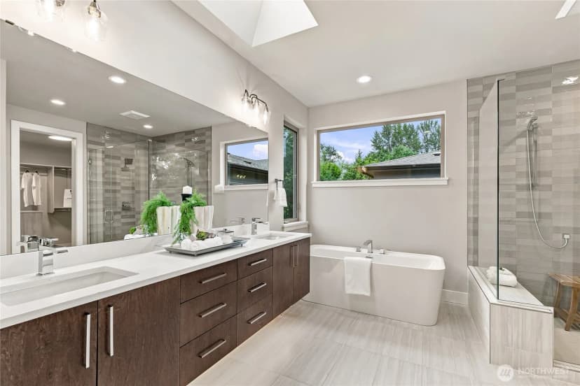 Property photo for 12229 Ne 106th Street, Kirkland photo 16