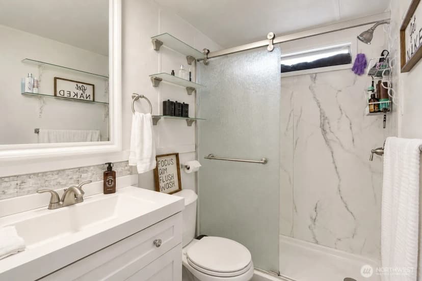 Property photo for 15905 Highway 99 #48, Lynnwood photo 12