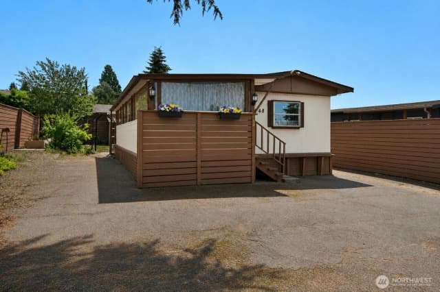 Property photo for 15905 Highway 99 #48, Lynnwood photo 2