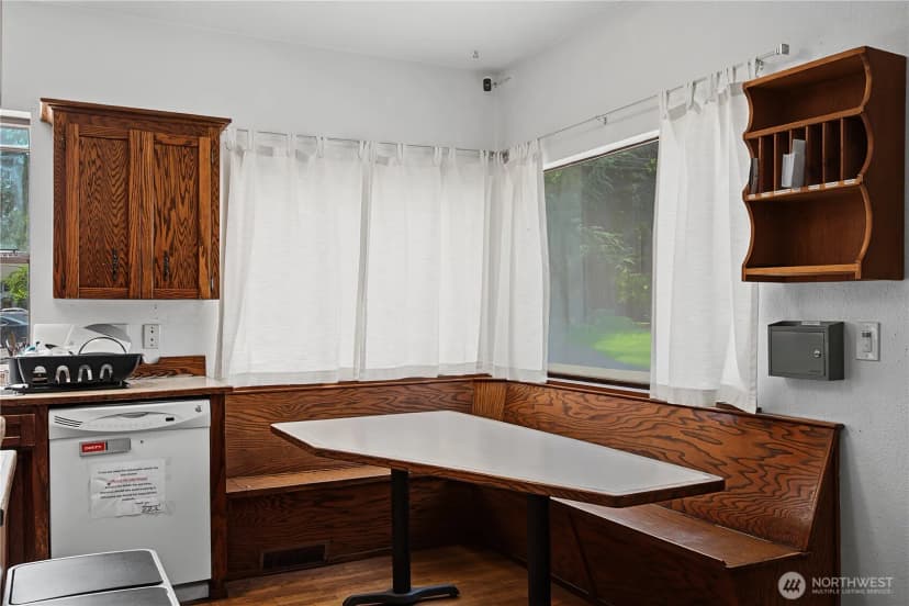 Property photo for 2019 Capitol Way S, Olympia photo 12
