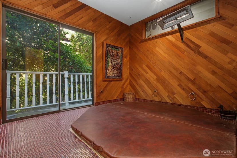 Property photo for 2019 Capitol Way S, Olympia photo 16