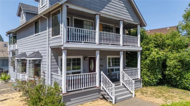 Property photo for 2019 Capitol Way S, Olympia