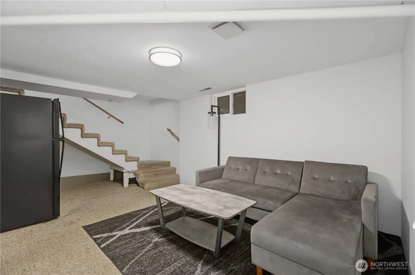 Property photo for 2019 Capitol Way S, Olympia photo 17