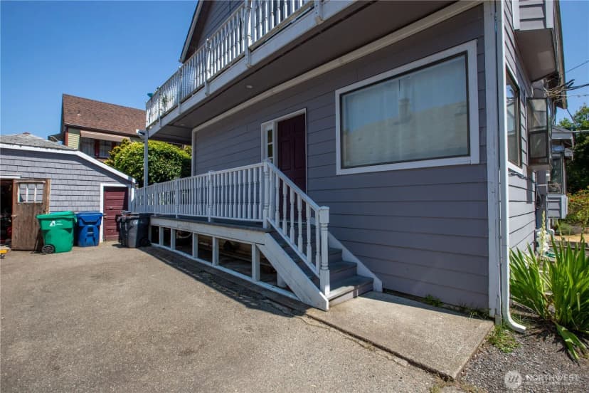 Property photo for 2019 Capitol Way S, Olympia photo 5