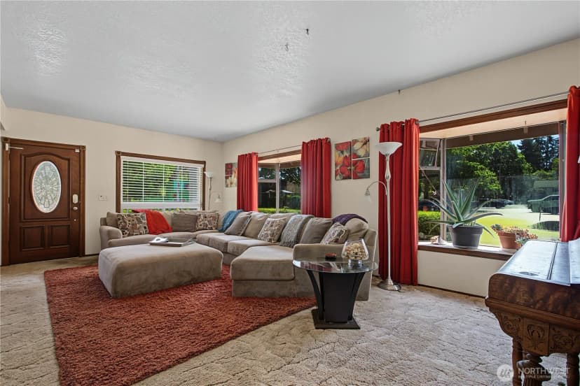 Property photo for 2019 Capitol Way S, Olympia photo 6