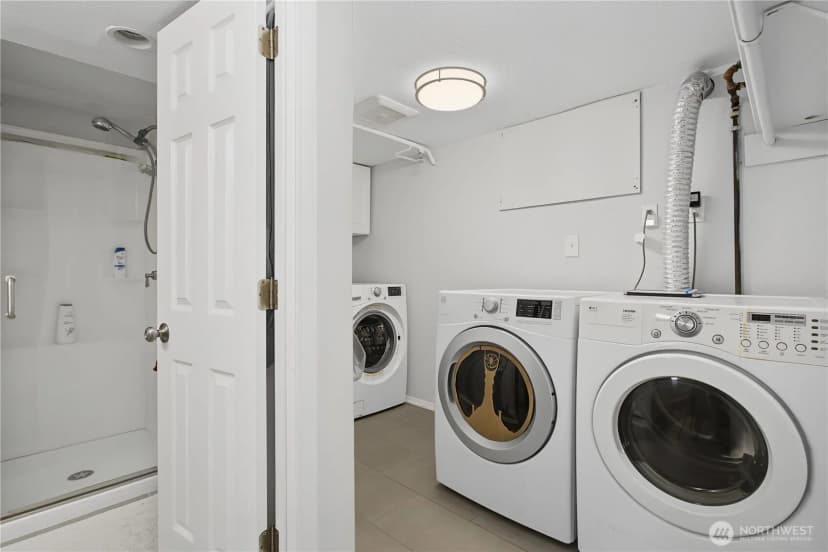 Property photo for 2019 Capitol Way S, Olympia photo 19