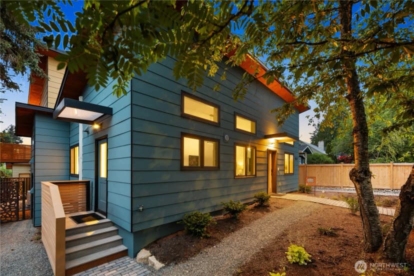 Property photo for 8627 30th Avenue Sw, Seattle photo 26