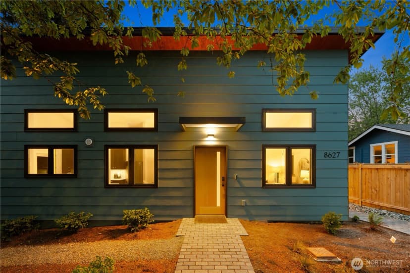 Property photo for 8627 30th Avenue Sw, Seattle photo 23