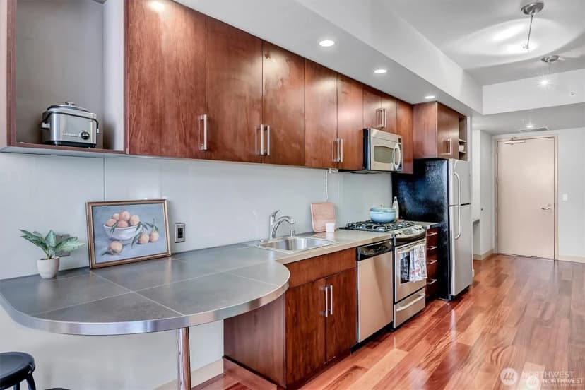 Property photo for 910 Lenora Street #s1004, Seattle photo 9