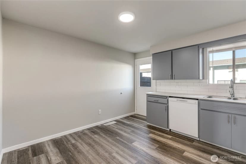 Property photo for 6721 W Kennewick Ave, Kennewick photo 8