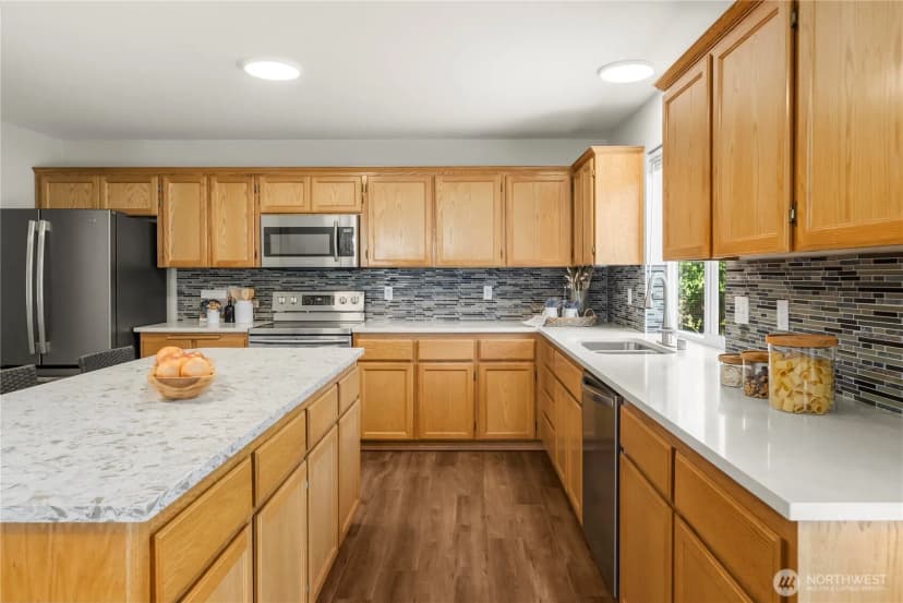 Property photo for 27610 239th Place Se, Maple Valley photo 10