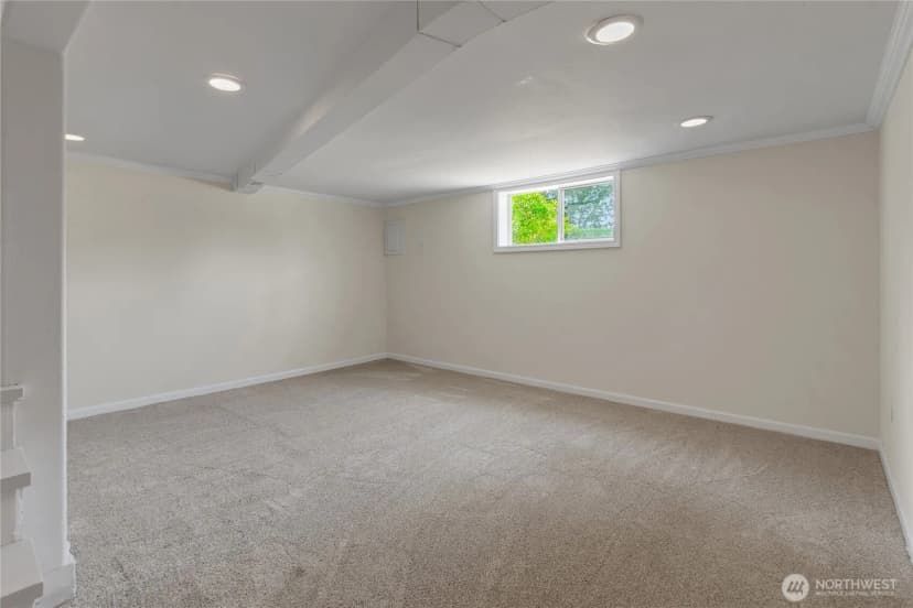 Property photo for 3909 Sw Stevens Street, Seattle photo 16