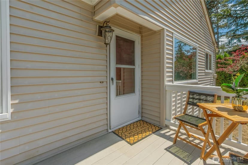 Property photo for 3909 Sw Stevens Street, Seattle photo 2