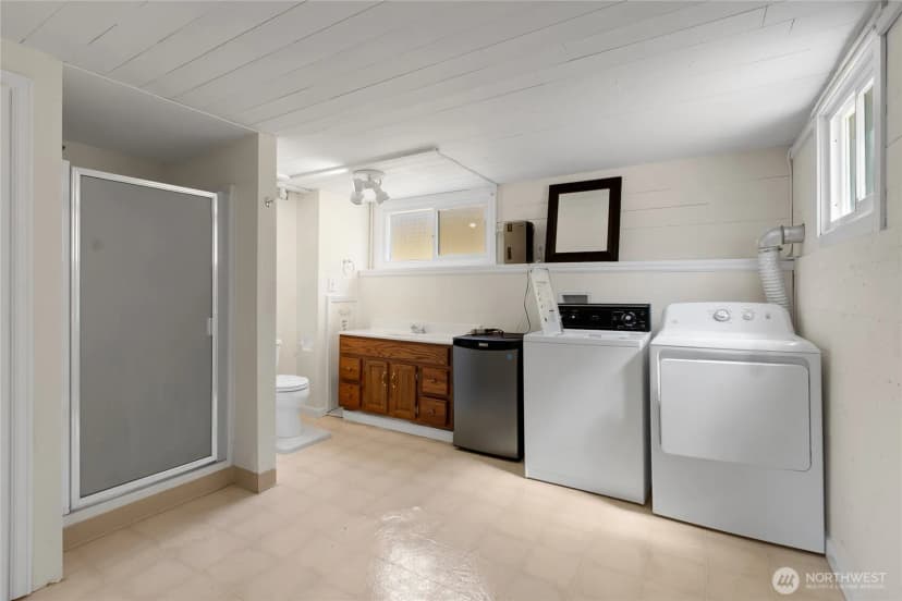 Property photo for 3909 Sw Stevens Street, Seattle photo 21