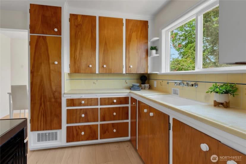 Property photo for 3909 Sw Stevens Street, Seattle photo 7