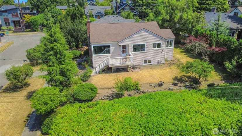 Property photo for 3909 Sw Stevens Street, Seattle