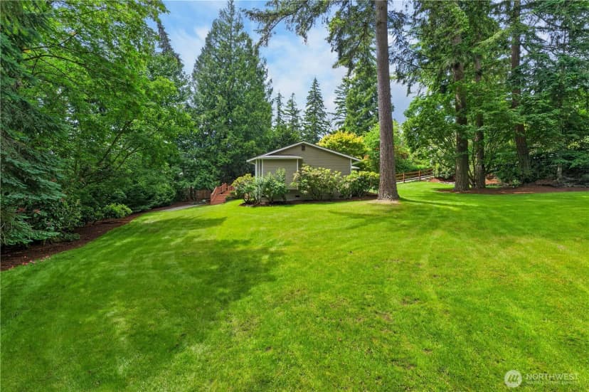 Property photo for 21313 Ne 10th Place, Sammamish photo 31