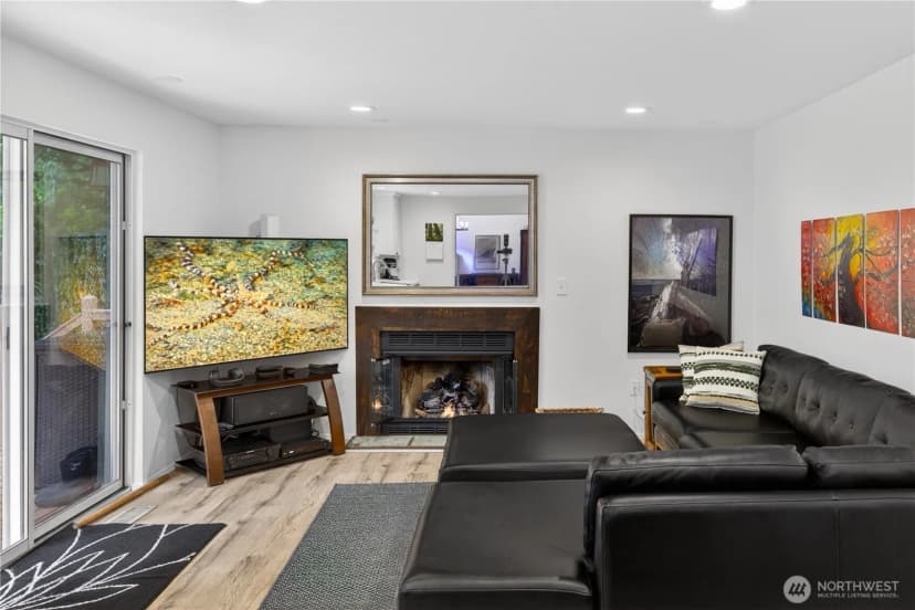 Property photo for 21313 Ne 10th Place, Sammamish photo 19