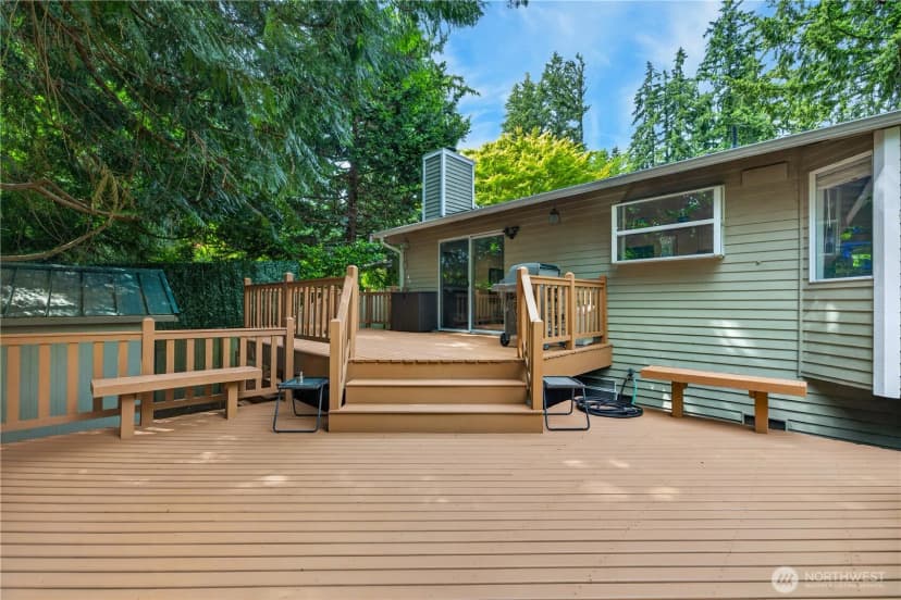 Property photo for 21313 Ne 10th Place, Sammamish photo 28