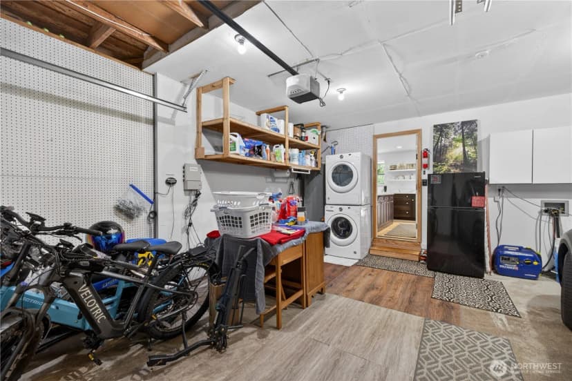 Property photo for 21313 Ne 10th Place, Sammamish photo 24