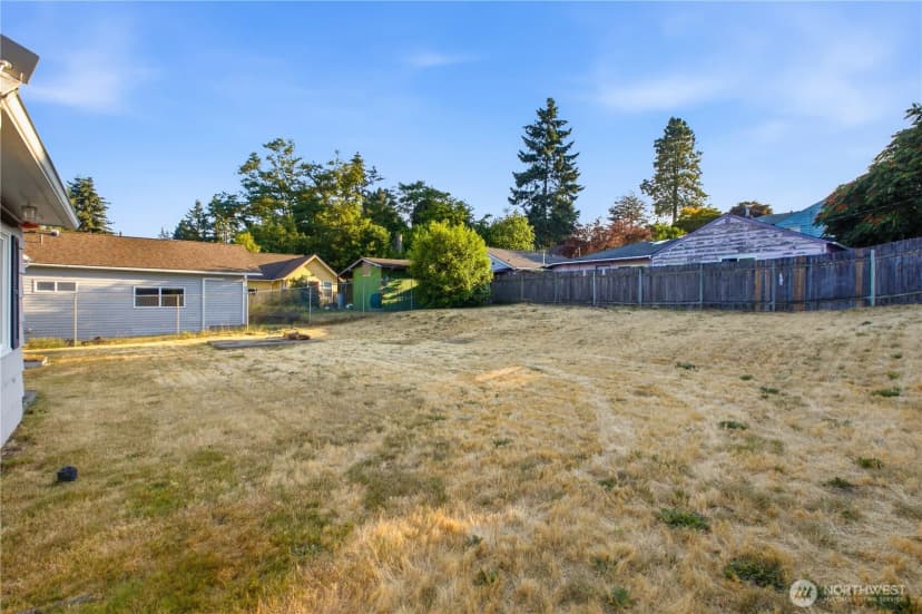 Property photo for 13607 2nd Avenue Sw, Seattle photo 16