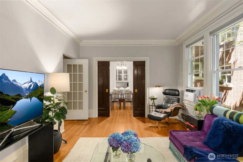 Property photo for 615 Boren Avenue #17, Seattle photo 3