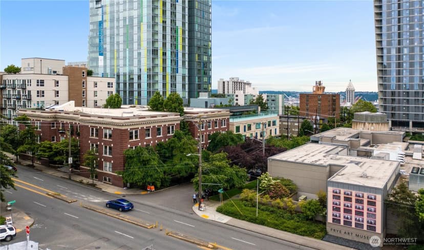 Property photo for 615 Boren Avenue #17, Seattle photo 31