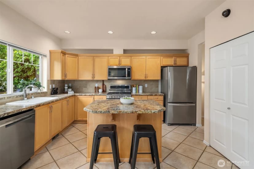 Property photo for 500 S 46 Place, Renton photo 15