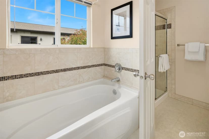 Property photo for 500 S 46 Place, Renton photo 28