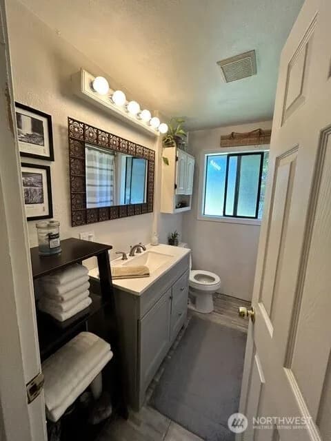 Property photo for 20119 14th Avenue S, Sea Tac photo 7