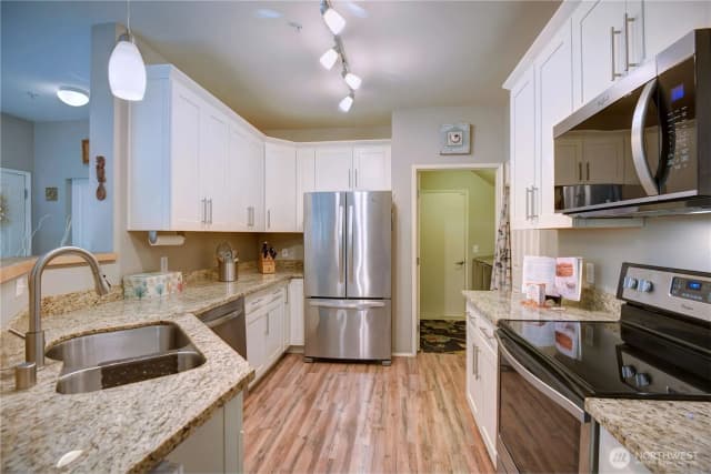 Property photo for 538 241st Lane Se, Sammamish photo 4