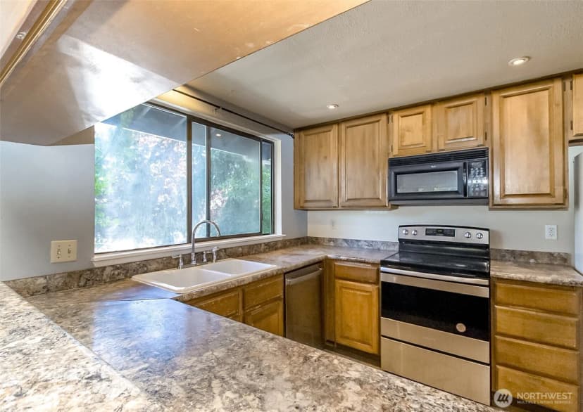 Property photo for 8408 18th Avenue W #2-201, Everett photo 7