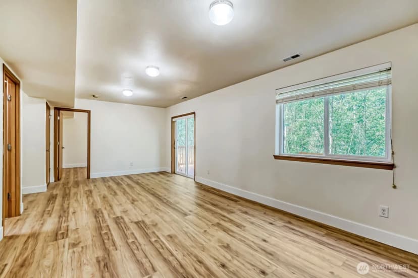 Property photo for 23419 23rd Avenue S, Des Moines photo 12