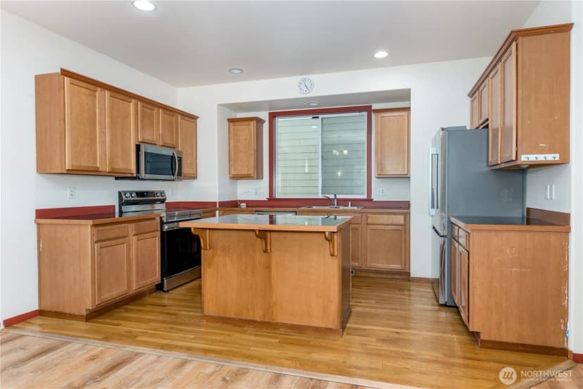 Property photo for 1102 Chestnut Street, Everett photo 24