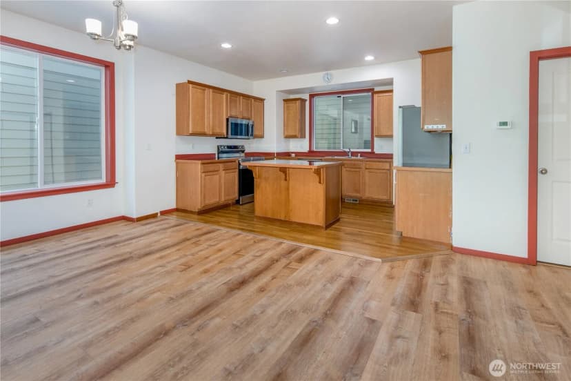 Property photo for 1102 Chestnut Street, Everett photo 21